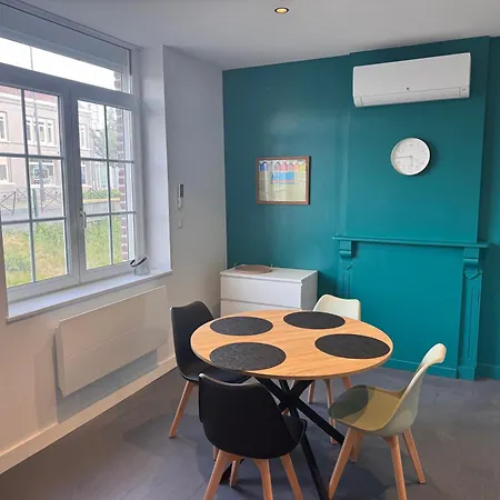 Louvre Bollaert 아파트 *